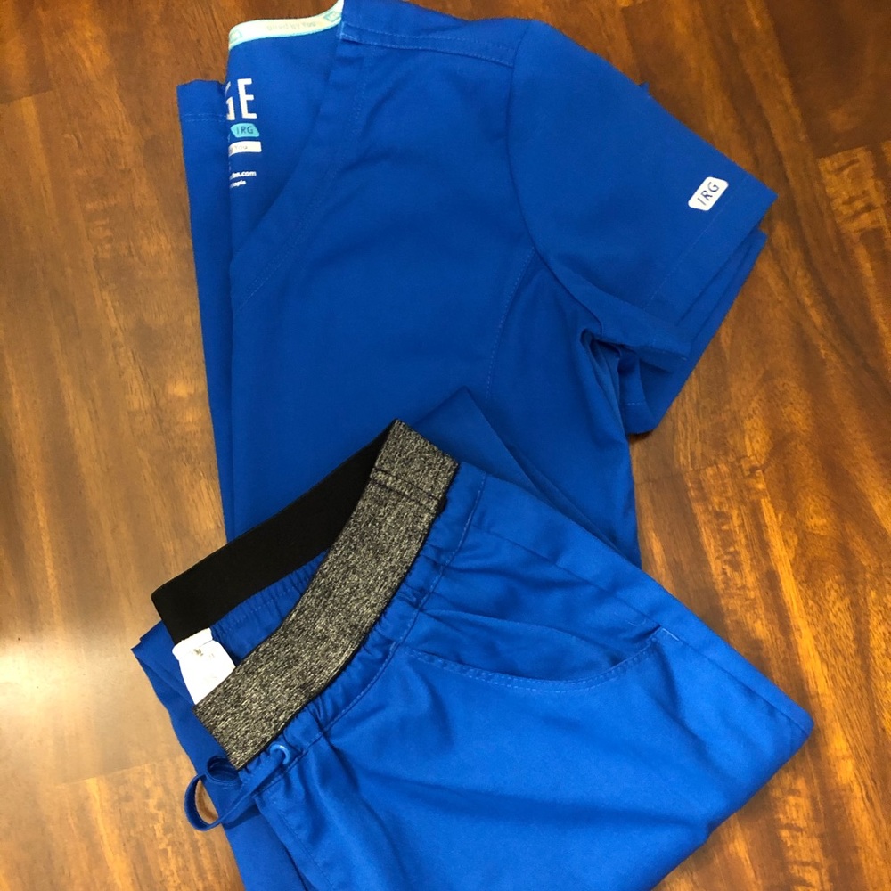 Brand New!!Edge Scrubs by IRG Scrub Set